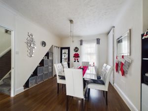 Dining Room- click for photo gallery